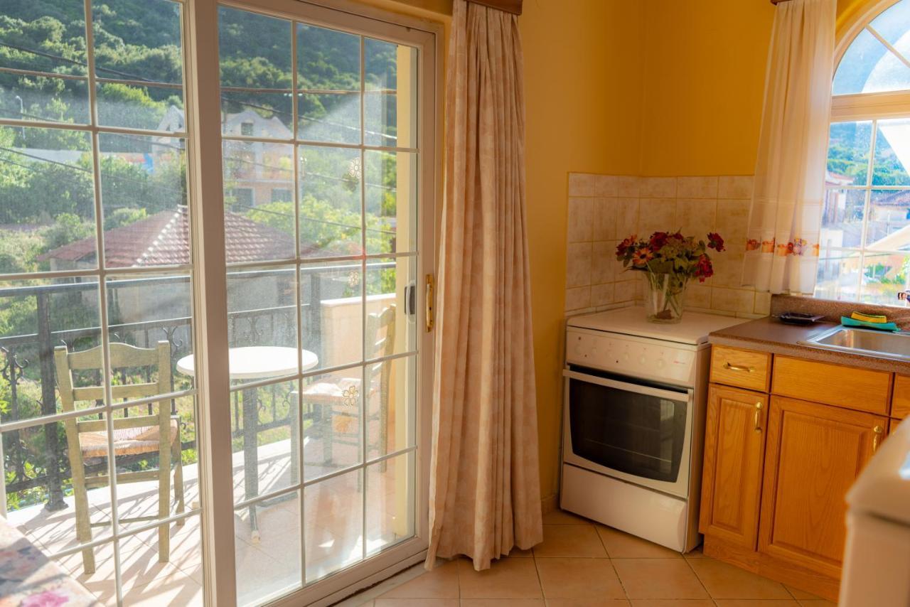 Valsamis Villa Apartments Pórosz Kültér fotó